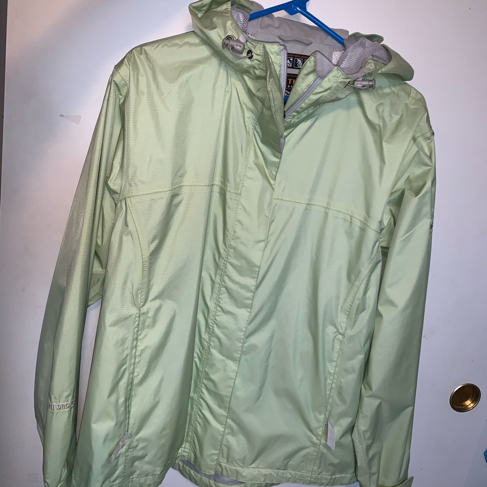 M Pacific Trail (Pac Tech Performance) Windbreaker